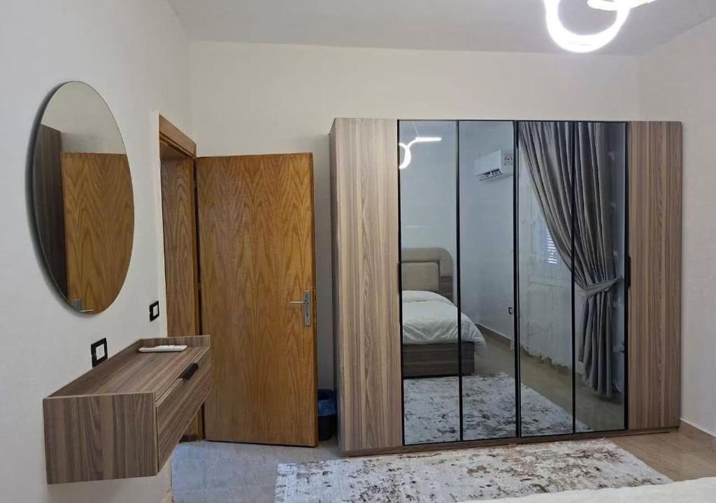 Al Duqqi Apartment | استديو لقطة للايجار المفروش بالدقي