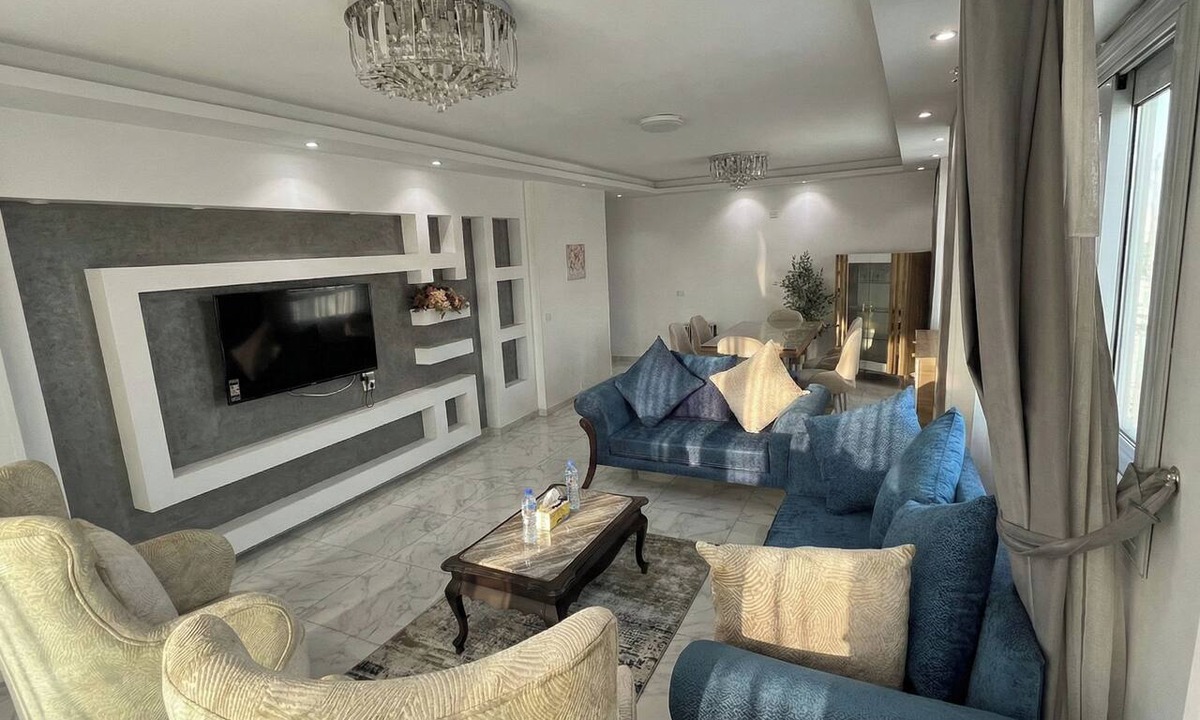Downtown Cairo Apartment | 3BRs Maadi Nile View Apt