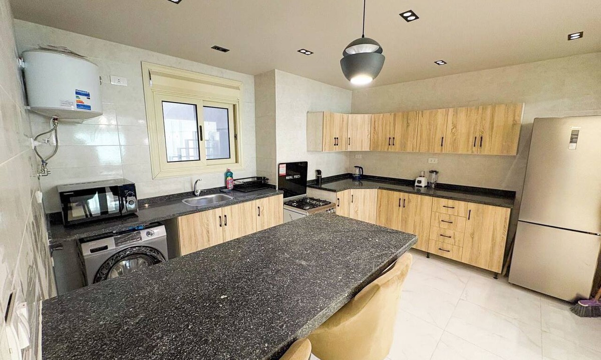 As-Sayidah Zaynab Apartment | 3BRs Magnificent City Center Tranquil Apartment