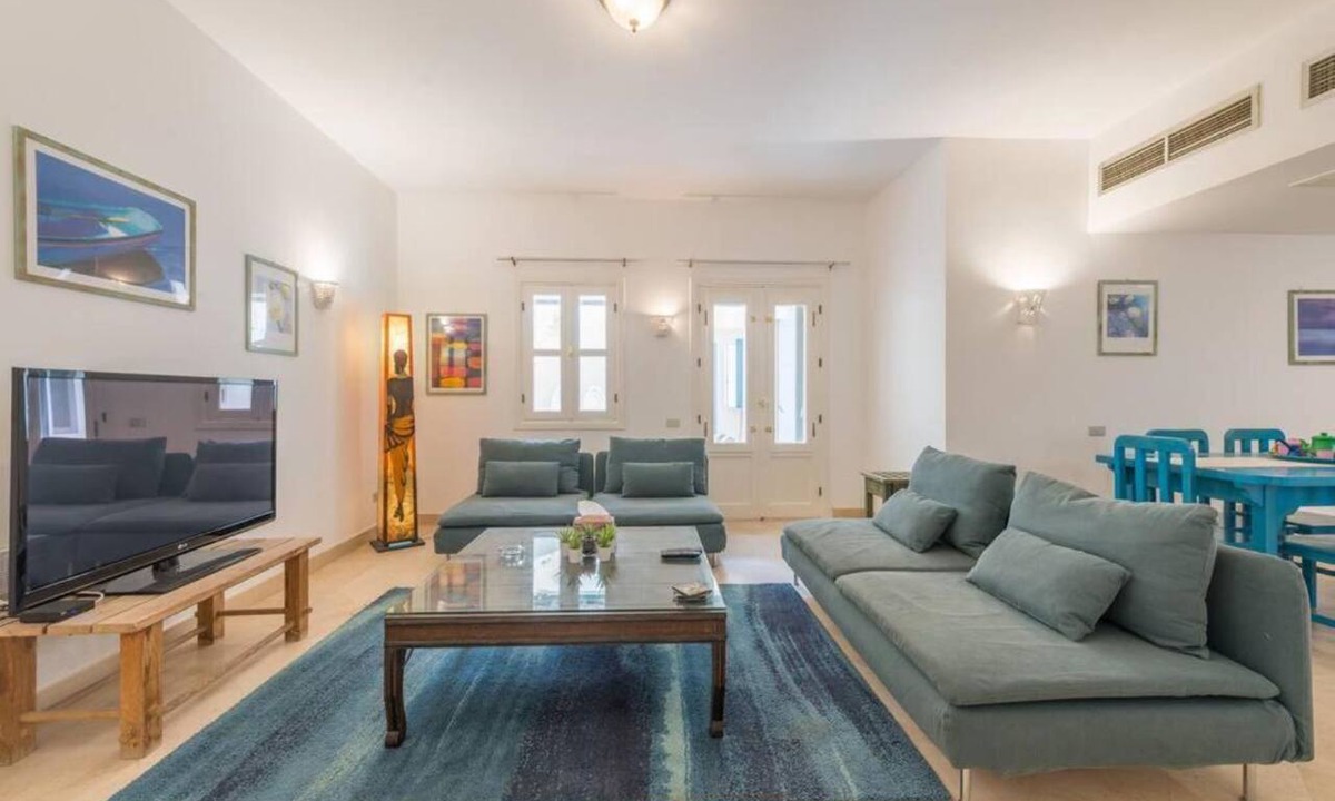 Al Mamsha El Seyahi Apartment | Abutig Marina flat ground floor
