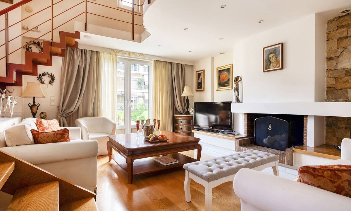Palaio Faliro Villa | Artistic Villa Luxury - Near SNFCC & Flisvos Marina, Acropolis View