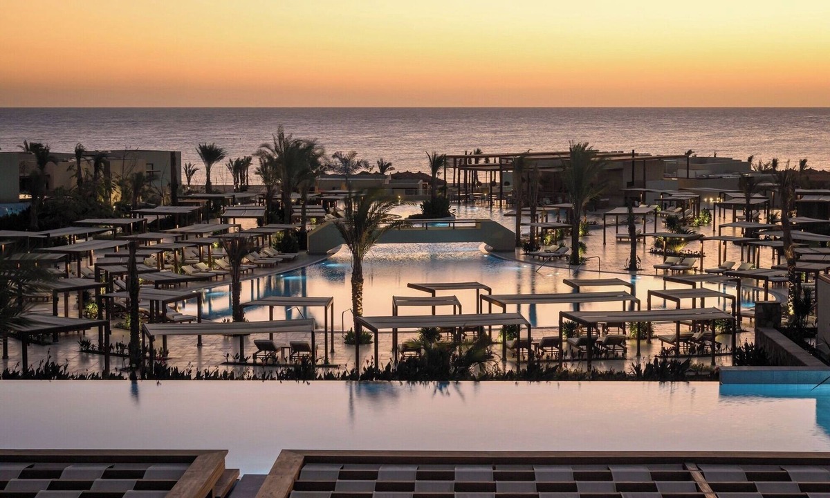 Port Ghalib Hotel | Bright and Cozy Room Near Vibrant Marine Life – Ideal for Diving Enthusiasts