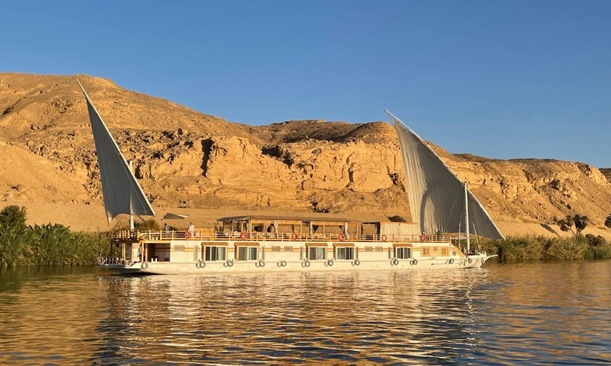 Luxor Governorate House | Dahabiya Nile Sailing