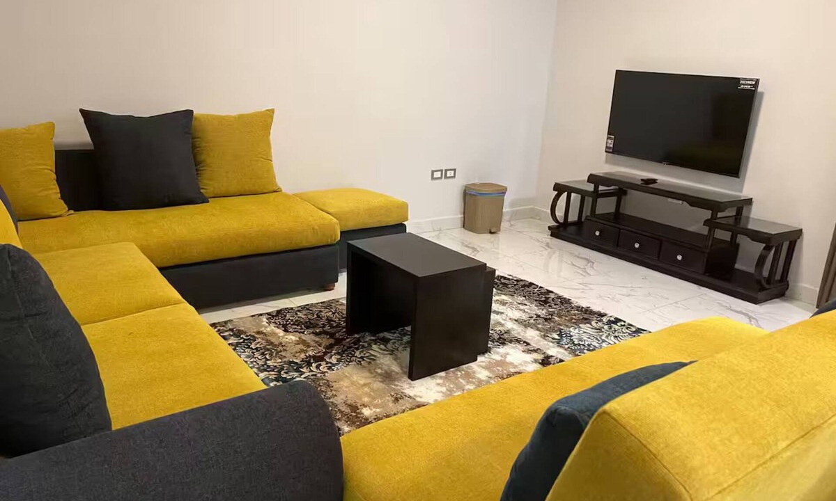 6th of October City Apartment | Elite House: Cozy Garden Oasis 3BR – Mall of Arabia