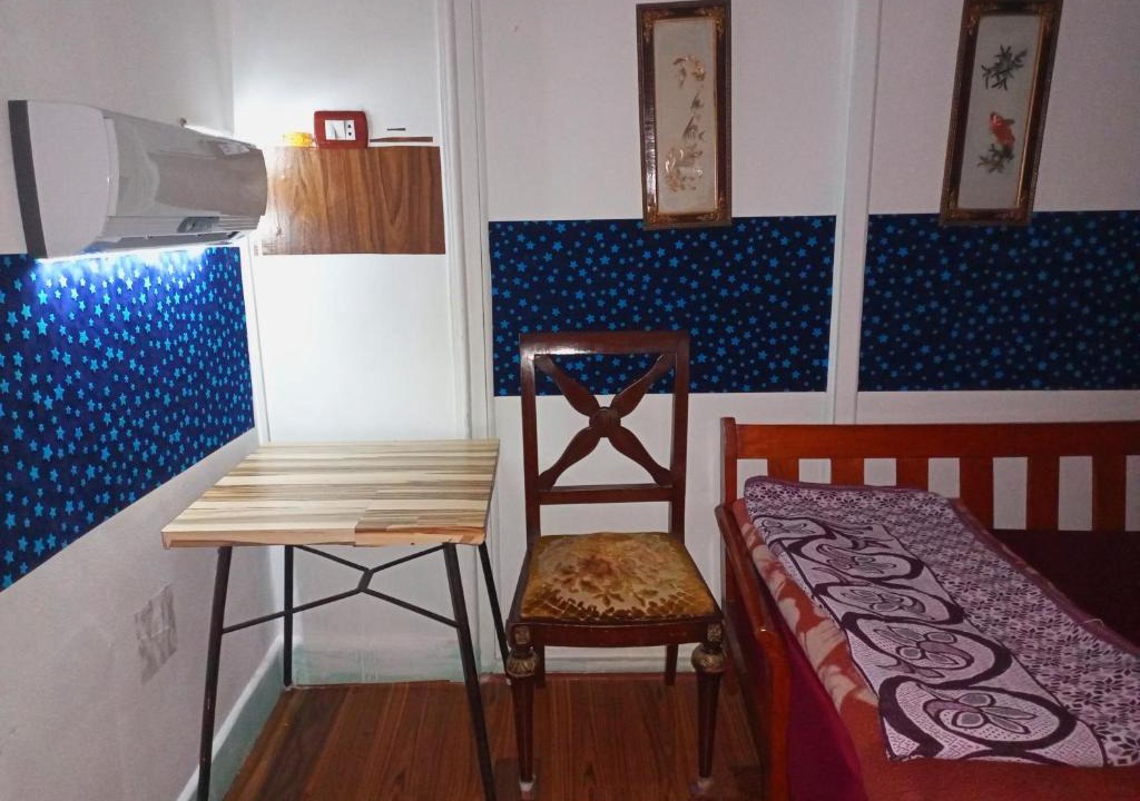 Al-Muntazah Apartment | fayrouzat elmndara near the sea with garden vew
