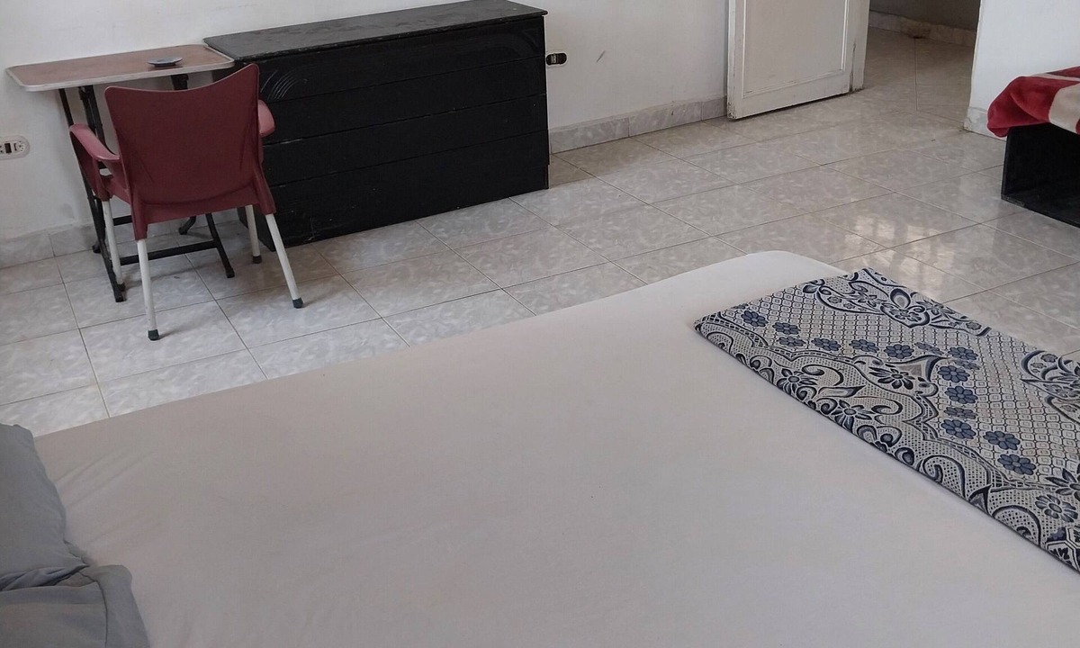 Al Manial Apartment | Female only Superb 6-bedroom apartment in Cairo Governorate with WiFi, AC