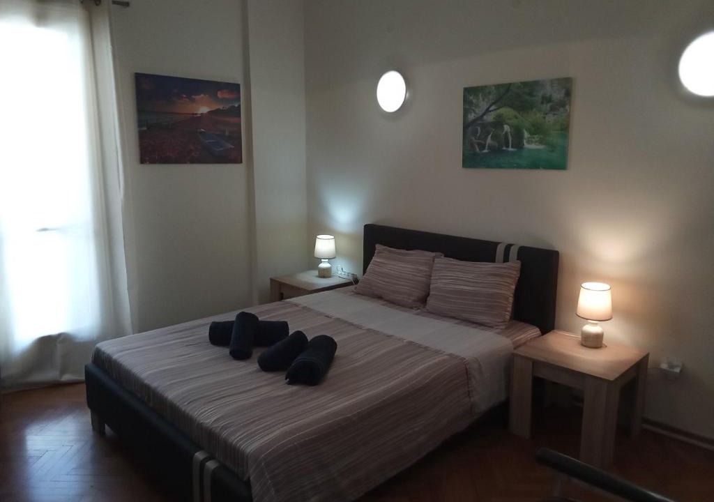 Athens House | FENIAS APARTMENTs
