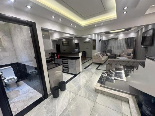 Heliopolis House | Grand Oasis Rooms