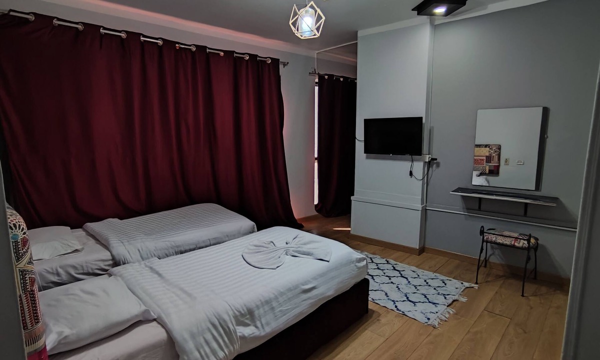 Qasr an-Nil Hotel | Invitation Hotel