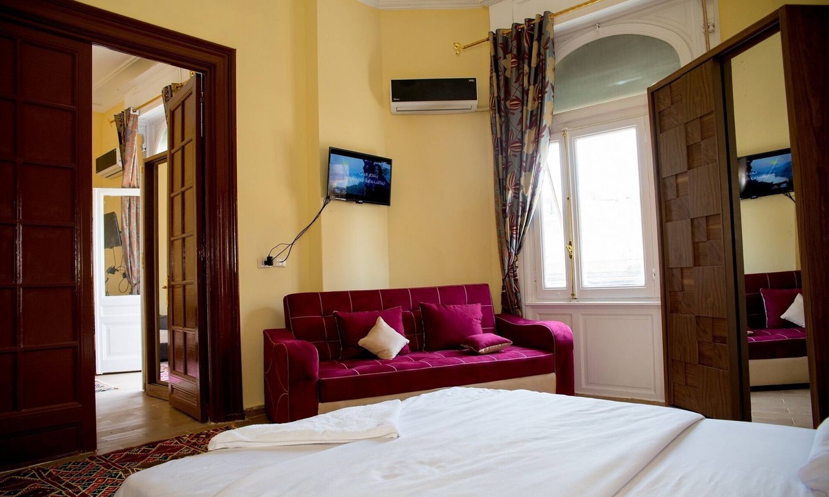 Qasr an-Nil Bed & Breakfast | Luxury Stylish 2 Bedrooms Studio with Kitchnette in Cairo Downtown