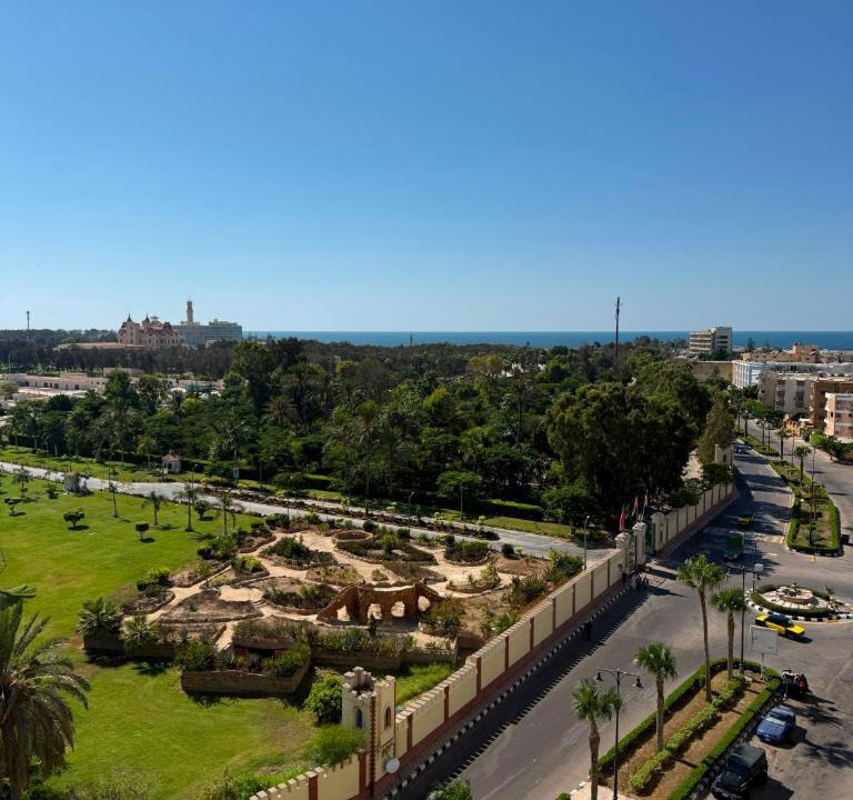 Al-Muntazah Apartment | Maamoura beach Montaza view 3 bedroom flat includes beach pass