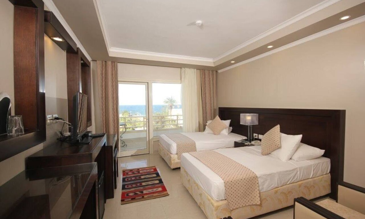Al-Muntazah Hotel | Maamura Palace Hotel