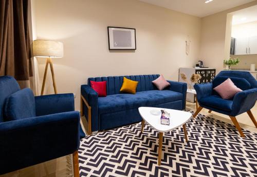 The 5th Settlement Apartment | marron studios 2