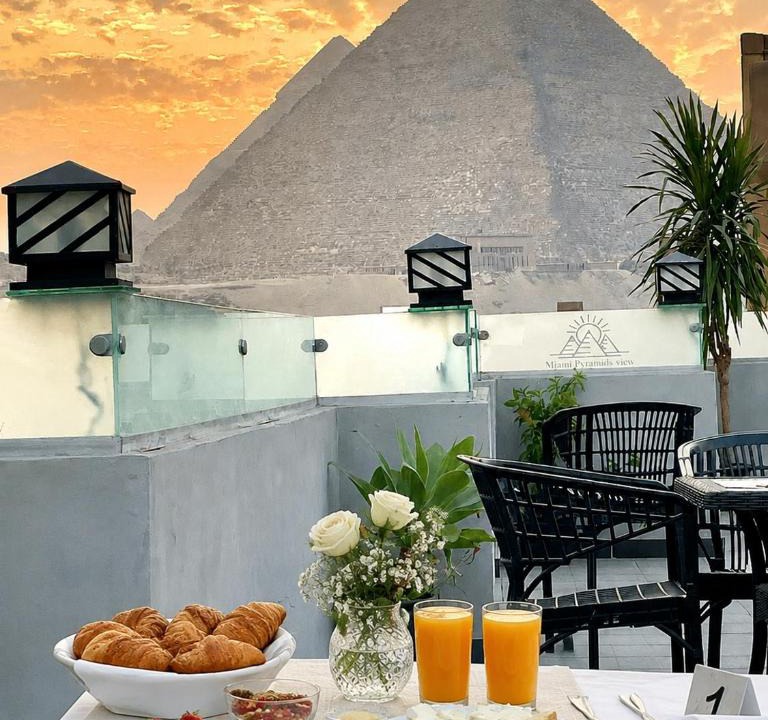 Al Haram House | Miami Pyramids View