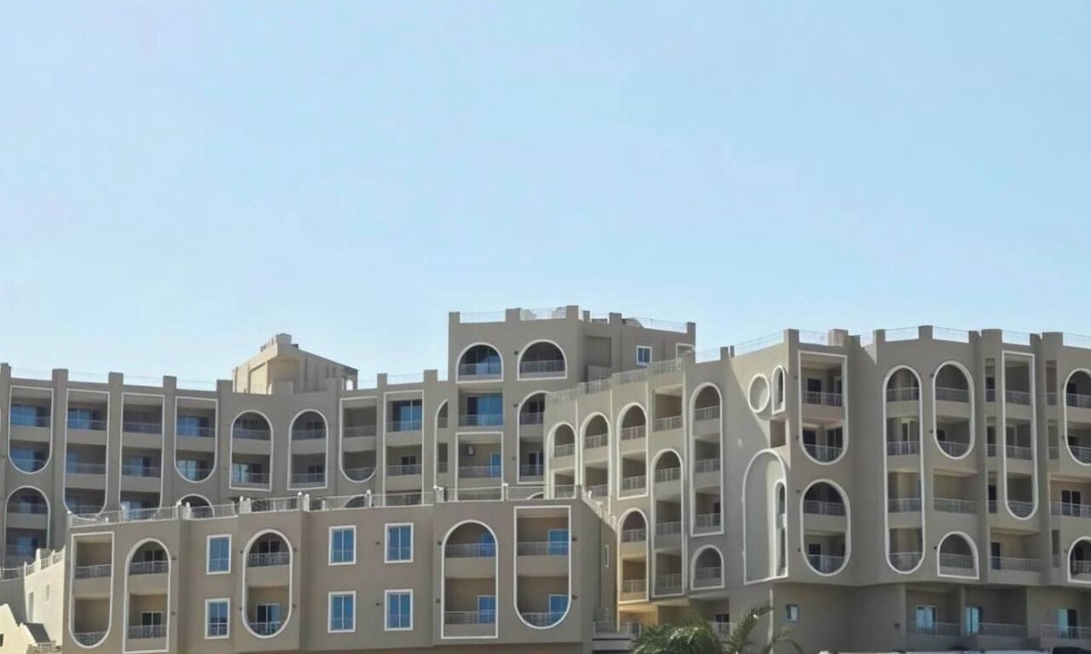 Sakkala Apartment | Modern High-Floor studio Sea Views 2 pools Stone Heights Resort