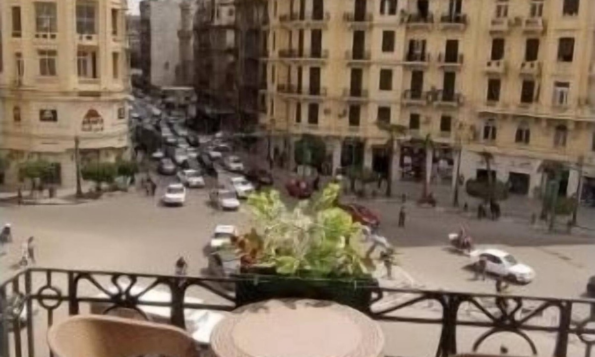 Qasr an-Nil Bed & Breakfast | PRIVATE LUXURY TWIN ROOM with amazing view in heart of downtown cairo.WI-FI
