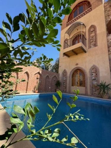 Luxor Hotel | Sahari house