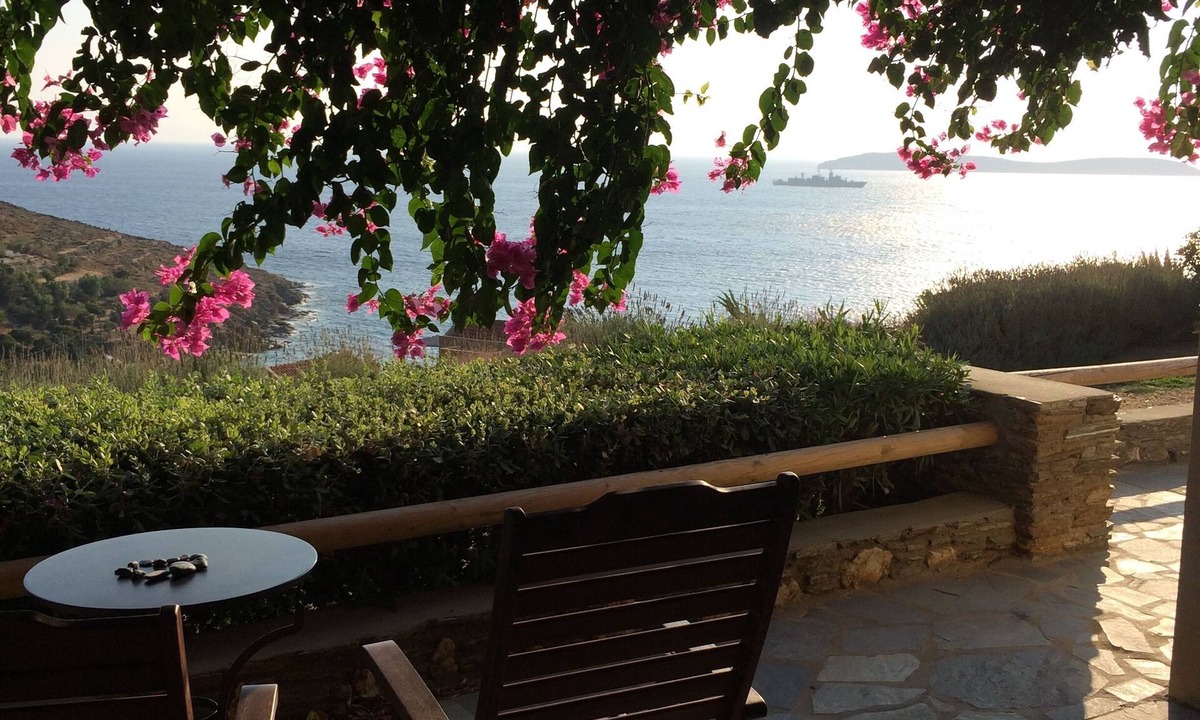 Batsi Villa | Serene Escape in Andros: Stunning Sea Views Await You!