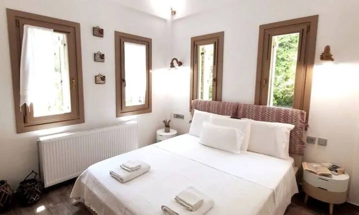 Zagora-Mouresi Cottage | Serenity Living Pelion Cottage away from the wolrd, above it all.