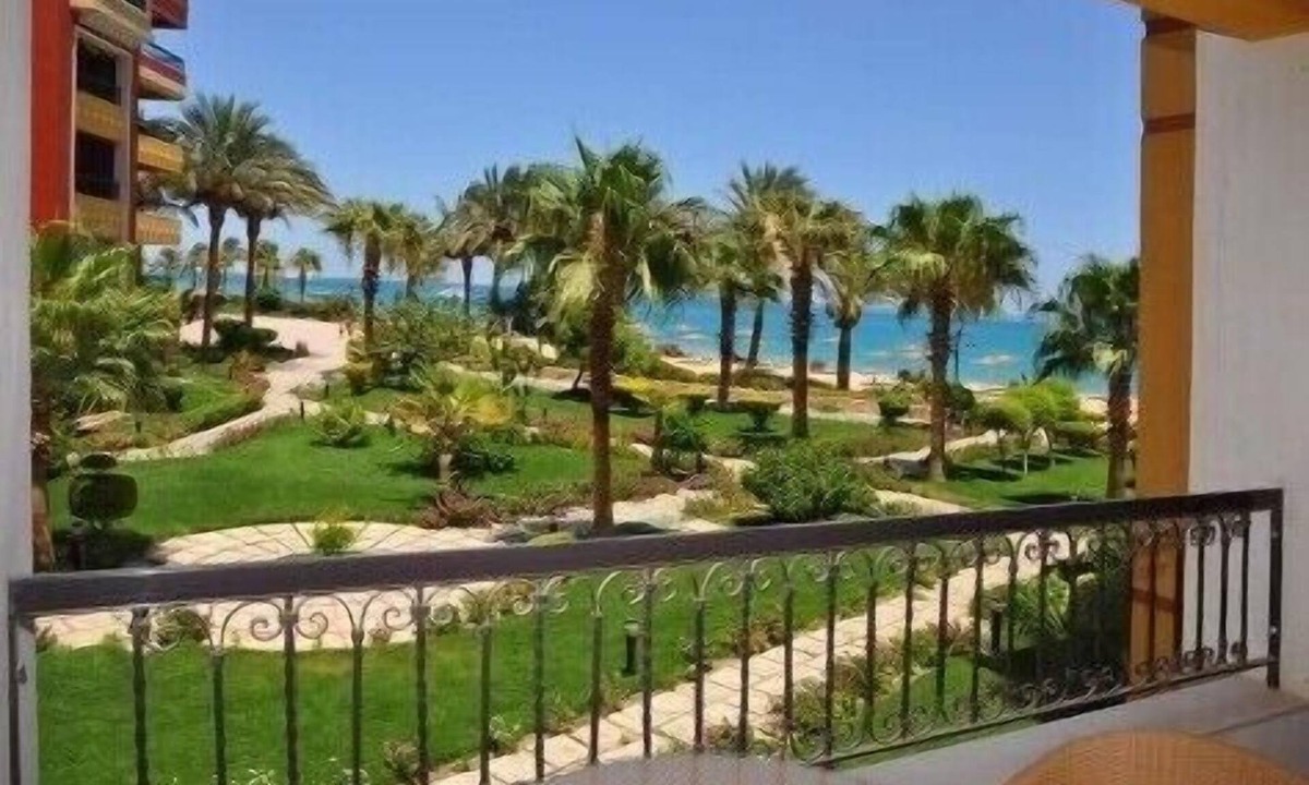 Al Mamsha El Seyahi House | Share pool and private beach in the heart of Hurghada city