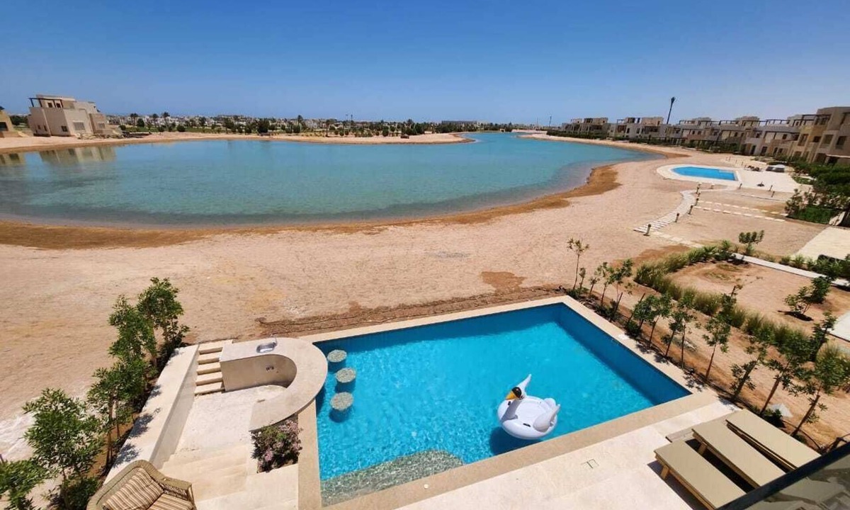 El Gouna Villa | Spacious 4 BDR + Maid’s Room Lakefront Villa with Heated Pool in El Gouna