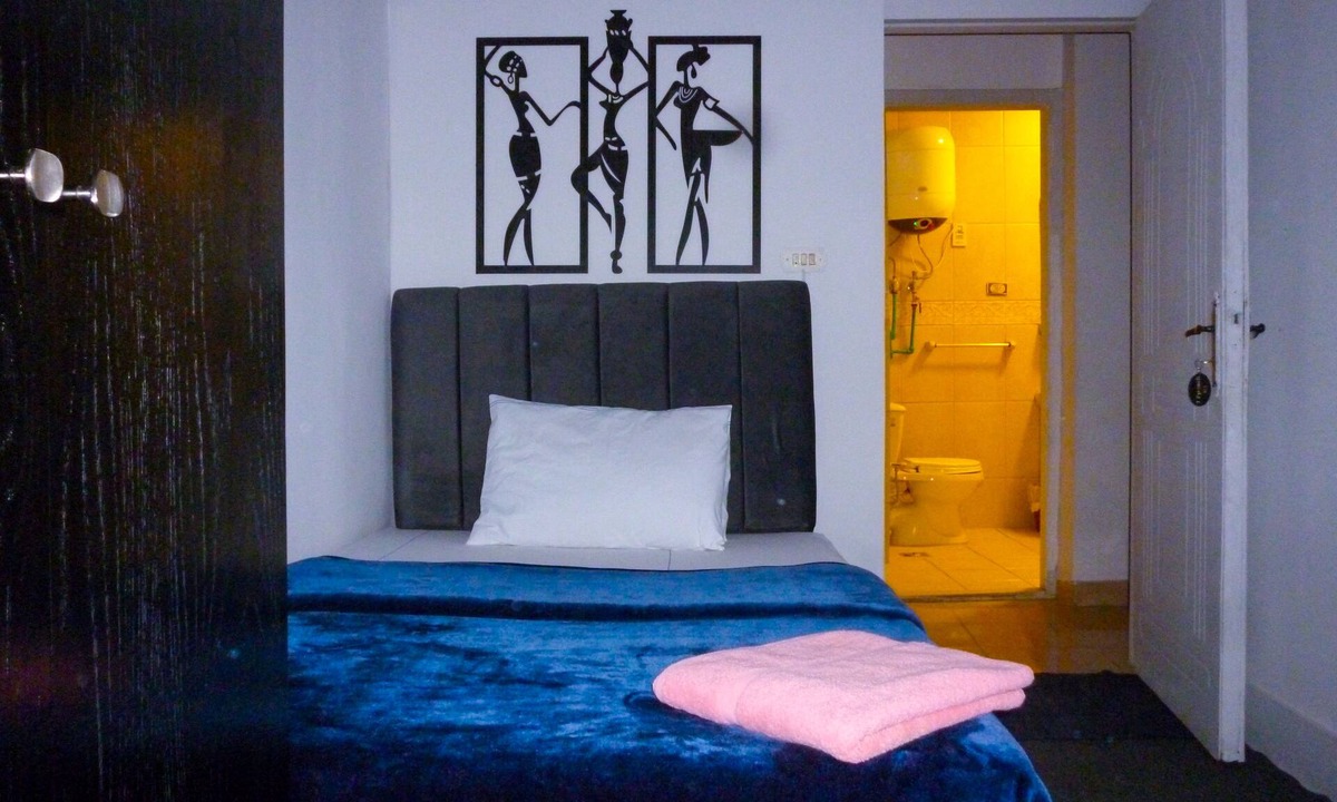 Oula House | Standard Deluxe Single Room