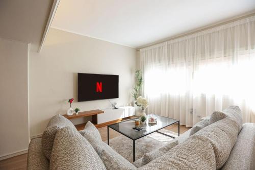 Zamalek Apartment | The Lavish Pearl l Nesty Hospitality