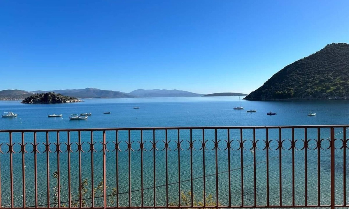 Tolo House | Tolo Beach House Above the Sea w Breathtaking View