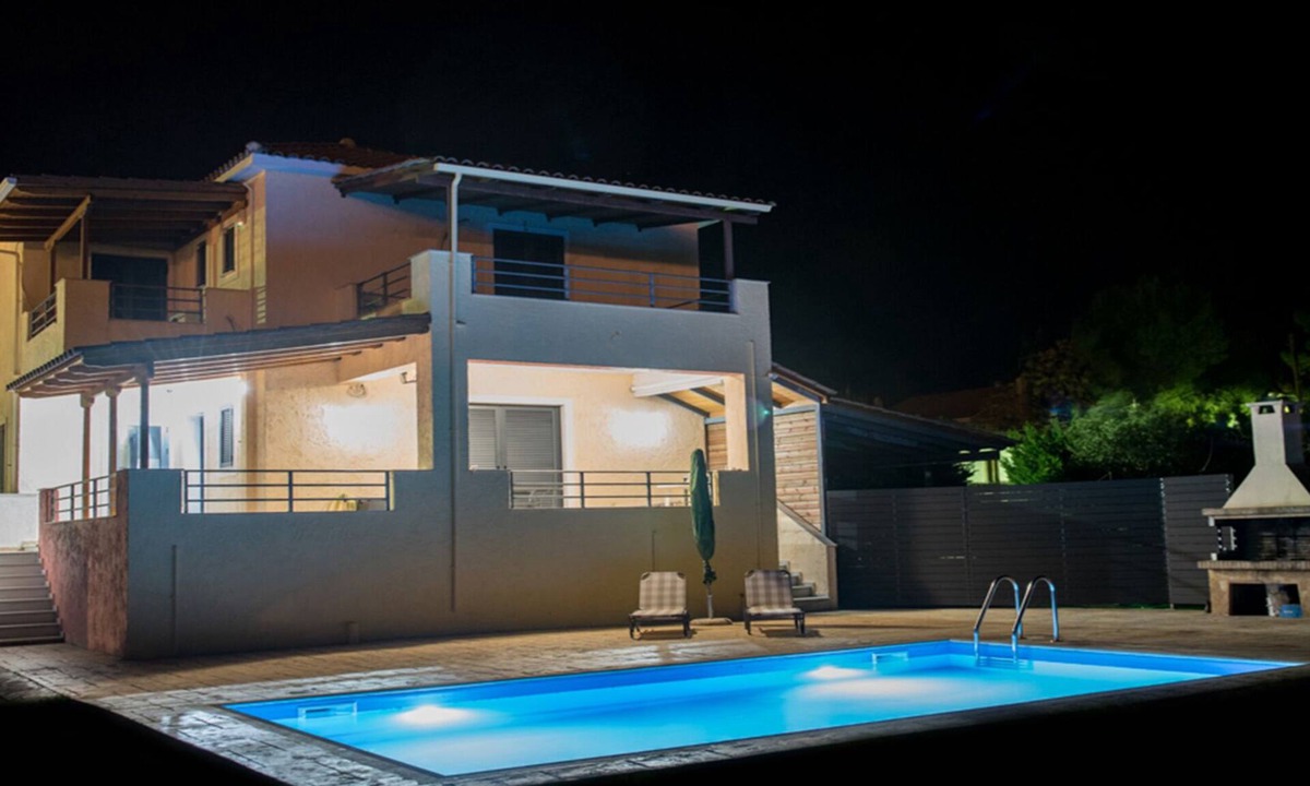 Kariotai Villa | Village Villas Lefkada 2 floor villa, Pool, Large Garden near beaches, & city