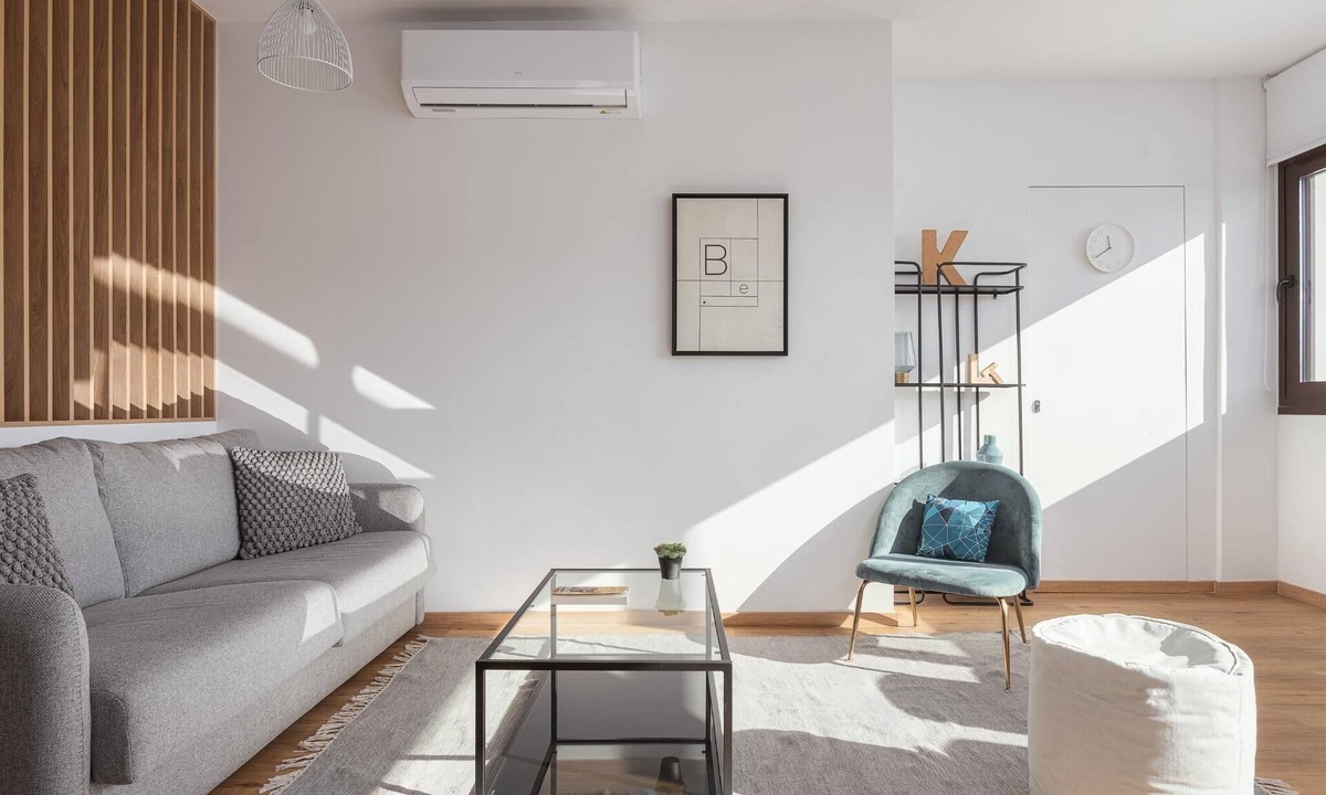 Athens City Centre Apartment | Welcome to the Syntagma Unique Penthouse, nested on Ermou Street.