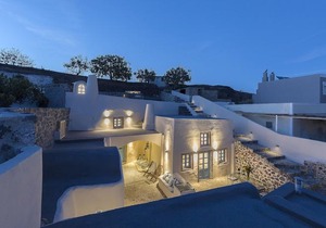 Alluvial Santorini Suites in Santorini