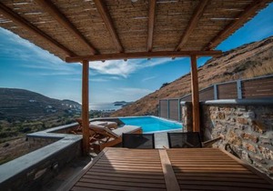 Epithea Suites Kythnos 4 με ιδιωτική πισίνα in Kithnos