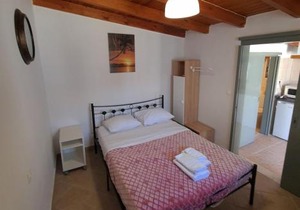 G-George Apartments by the Sea and Airport in Liádha