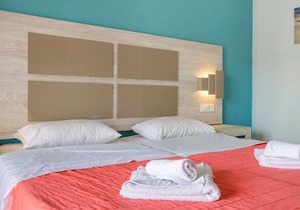 Giannis Pool Studios 8, Alykes, Zakynthos, Greece in Zakynthos