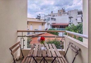 Modern & Lovely Athenian Riviera Apartment in Athens