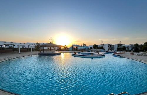 Ras Sudar Apartment | شالية رويال بيتش كونكورد راس سدر