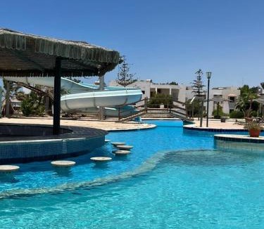 Ras Sudar Apartment | شالية رويال بيتش كونكورد راس سدر