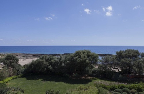 Gargaliani House | 2 bdrm villa with parking and great sea views. Located in a quiet neighbourhood