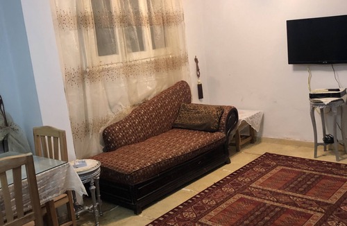 Bab Sharqi House | 2nd Building from Beach