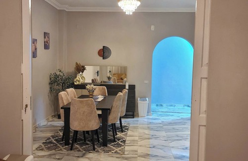 As-Sayidah Zaynab Apartment | 3BRs Garden City Lexus Living