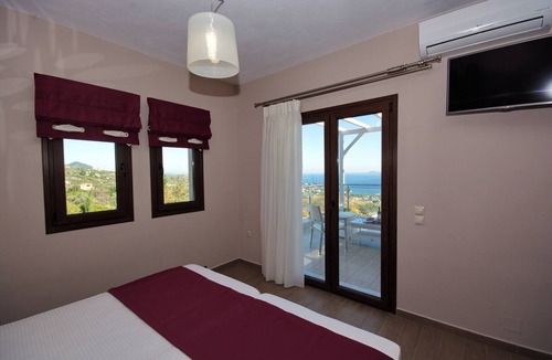 Alonissos House | A two floor villa 2 min.drive from the center of the island and the old town.