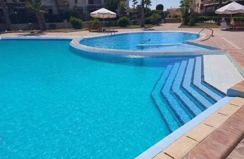 Heliopolis House | AirConditioned 3 bedroom apartment with a sea view