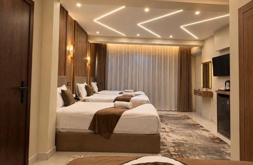 Pyramids Gardens Hotel | Alivian Pyramids View