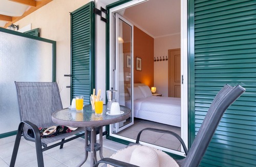 Drimonas Apartment | Apartment "Villa Votistis A2" with Mountain View, Garden & Wi-Fi