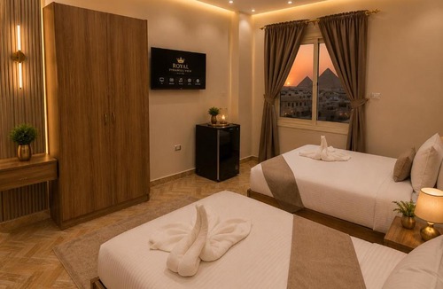 Al Haram Hotel | Aqua Pyramids View