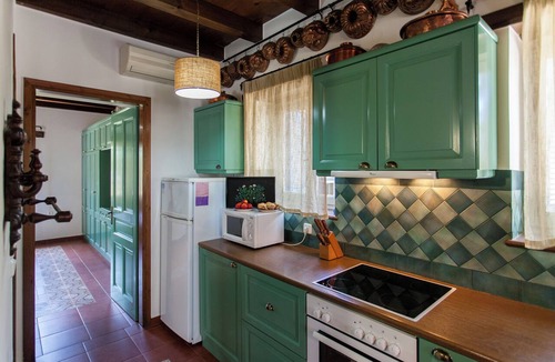 Pyrgos Psilonerou House | Artemis, the perfect family house for relaxing vacations
