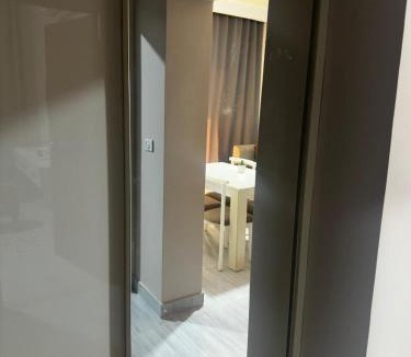 Al Mamsha El Seyahi Apartment | Avenu Hambara