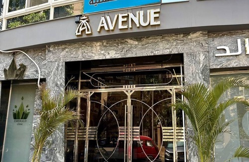 Al Duqqi Apartment | Avenue Al Arab Residence