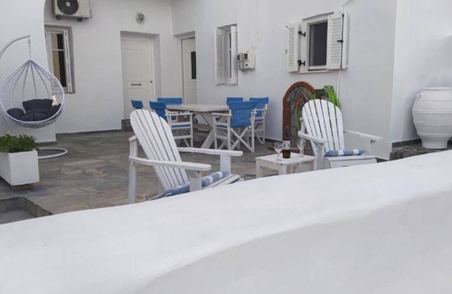 Andros Town House | Beach House Paraporti