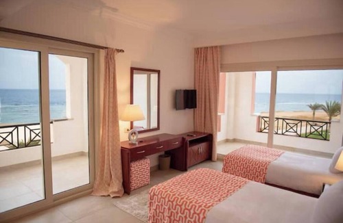 Marsa Alam Apartment | Beachfront Two-Bedroom Suite